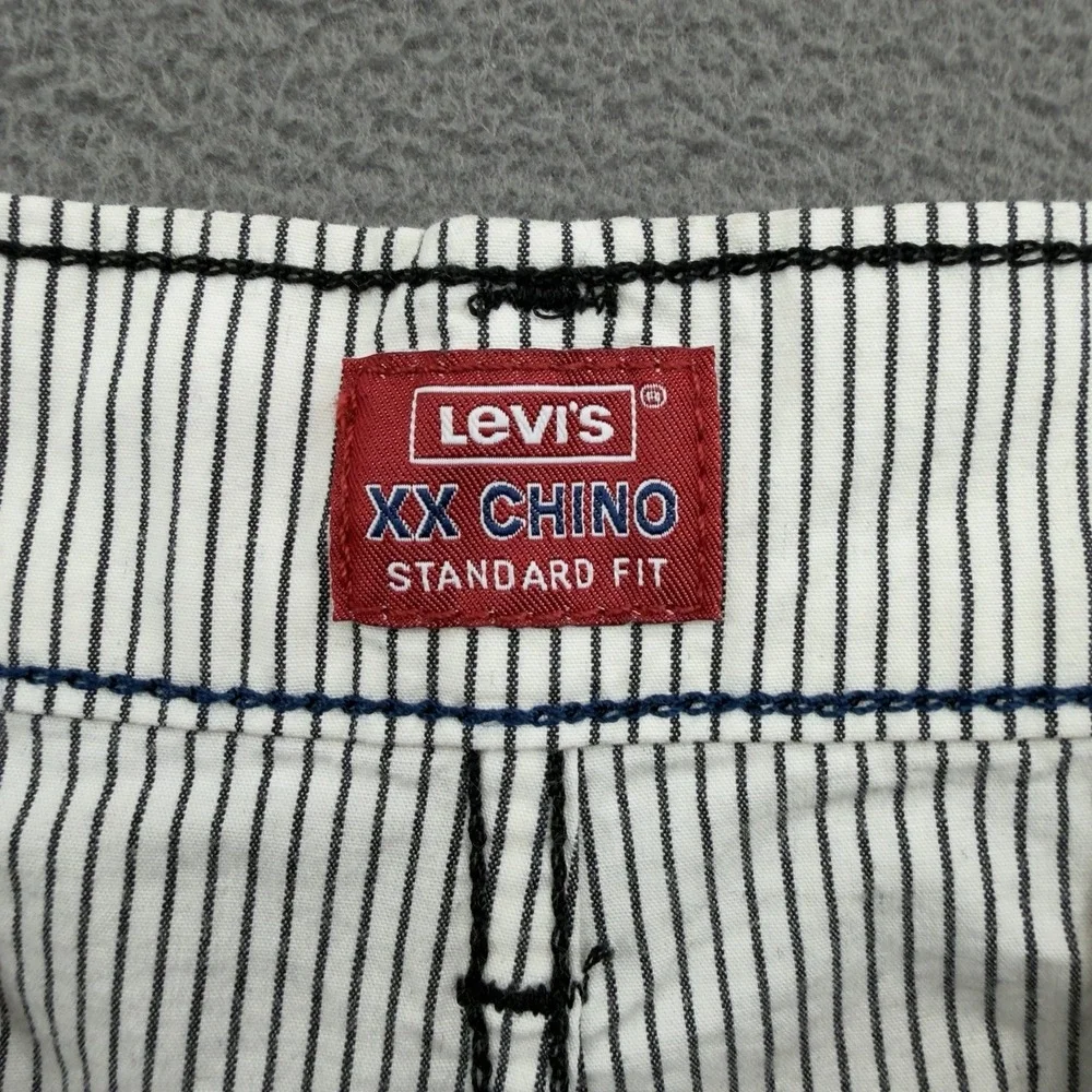 Levis XX Standard Fit Chino Shorts Mens 36 Camus Stripe Ivory Mineral Black